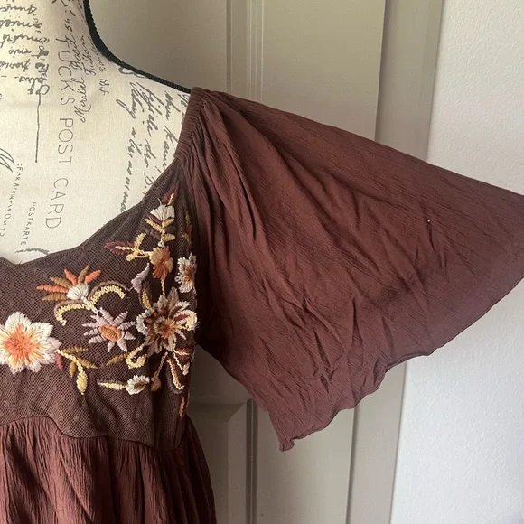 Shyanne Women's Embroidered Mesh Crinkle Mini Dress - Picture 7 of 11